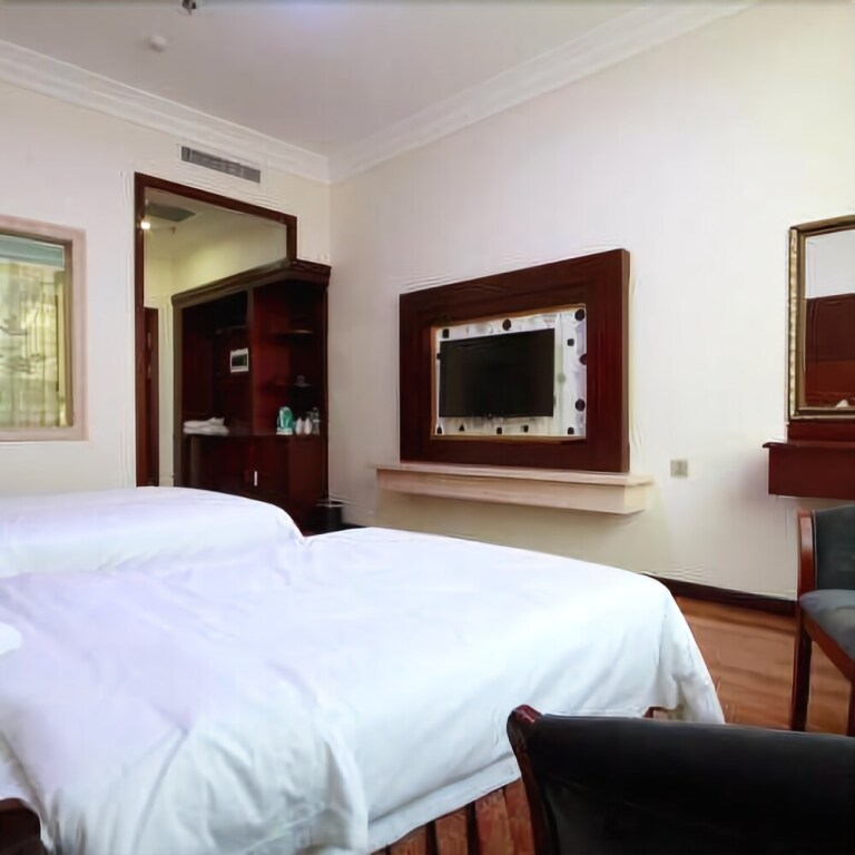Инкоу: Jindi Hot Spring Hotel