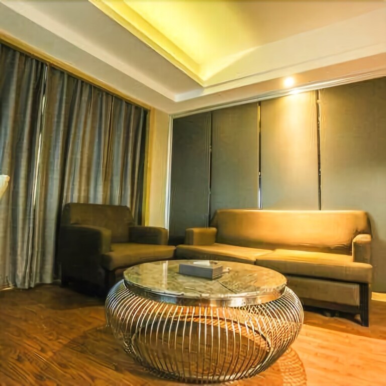 Шаоян: Crowne Plaza