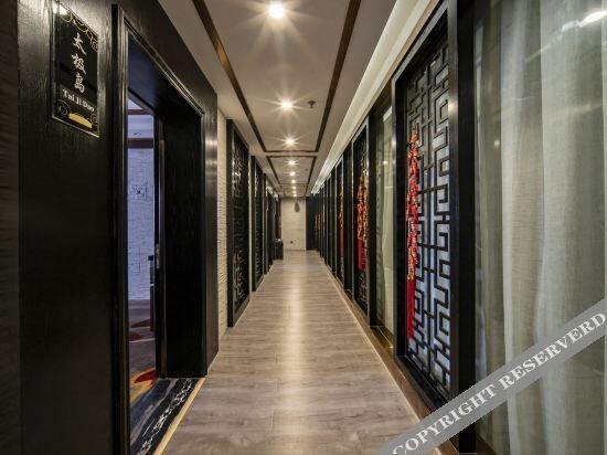 Текес: Wanbang International Hotel
