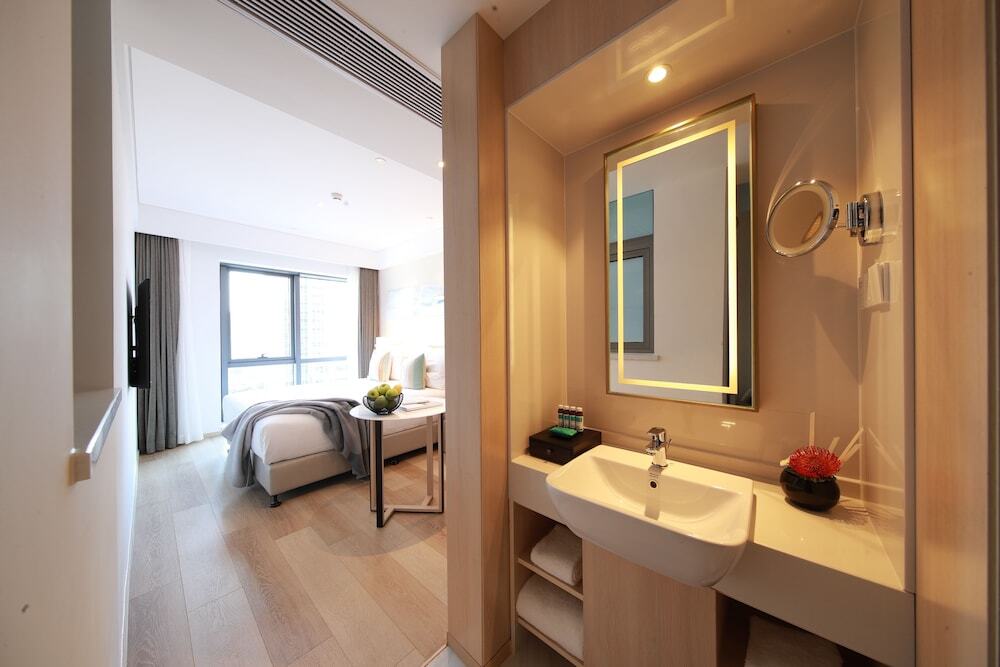 Шанхай: Sincere Residence Changfeng