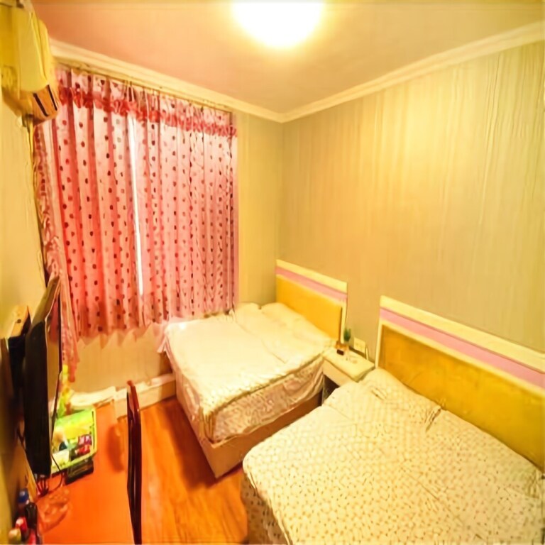 Ухань: Qitian Apartment