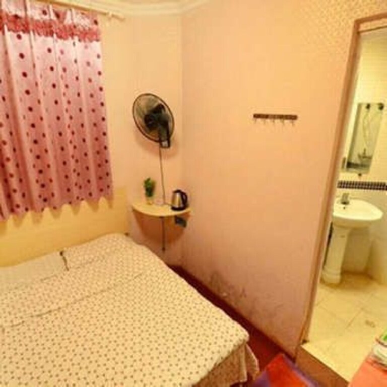 Ухань: Qitian Apartment