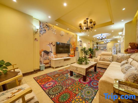 Каили: Century City Hotel
