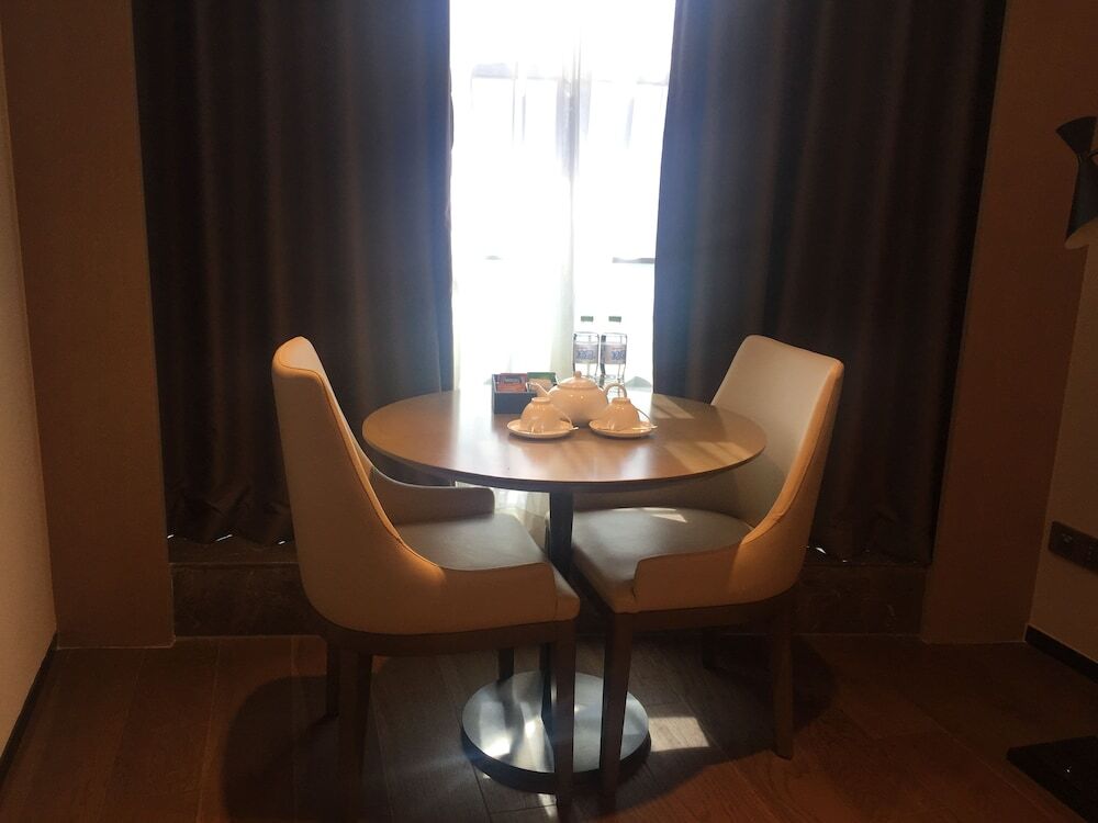 Чунцин: Ascott Nanbin Chongqing