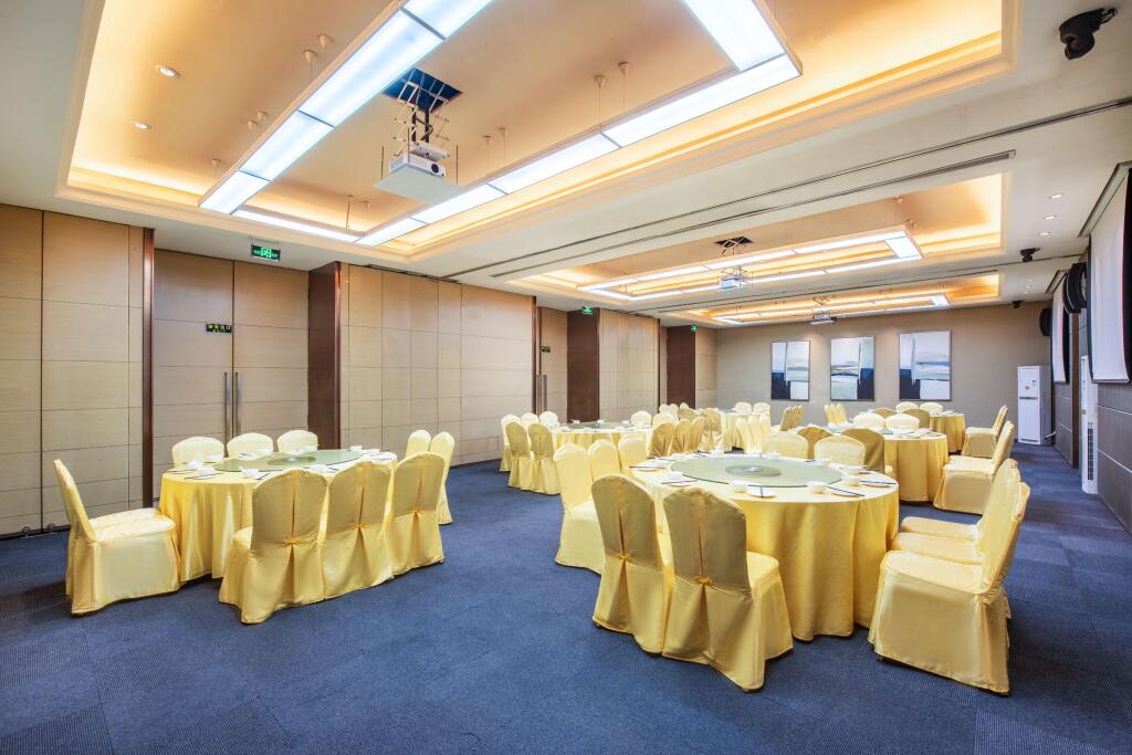 Шэньян: Holiday Inn Express Shenyang Golden Corridor