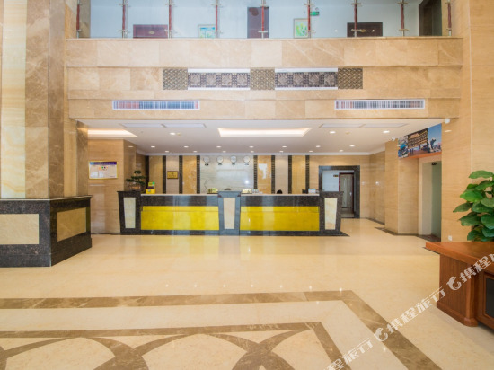 Хойчжоу: Huangting Holiday Inn