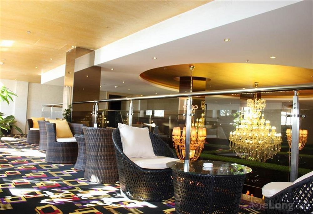 Пекин: Capital Airport International Hotel
