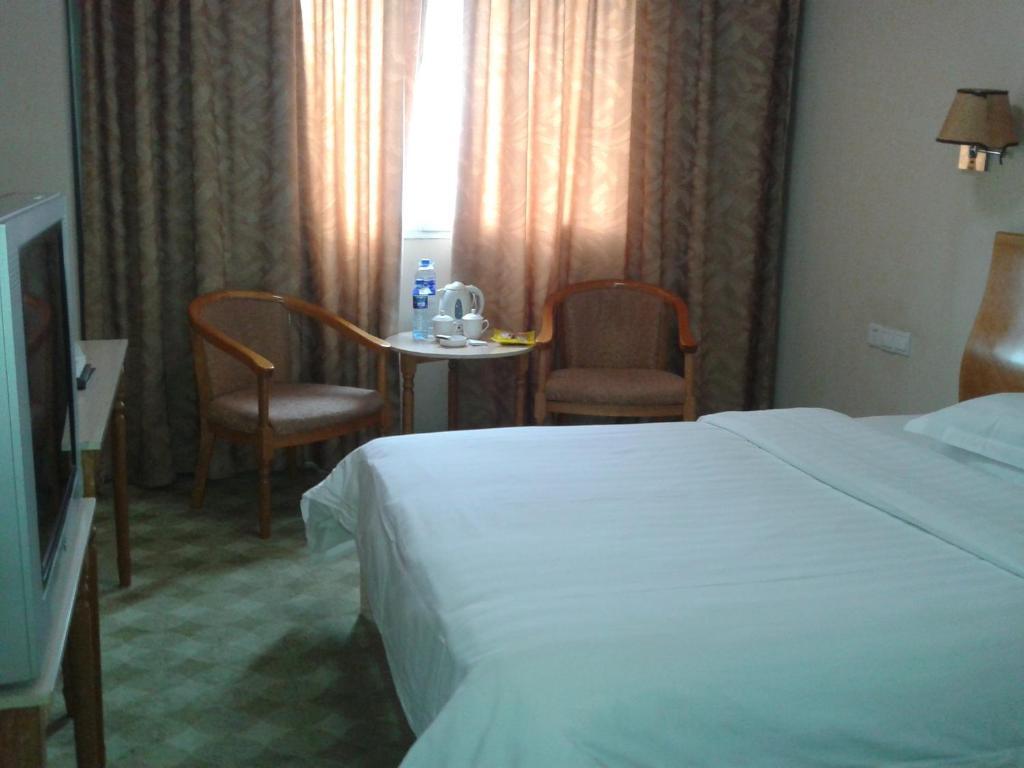 Лунъянь: Super 8 Hotel Longyan Fazhan Building