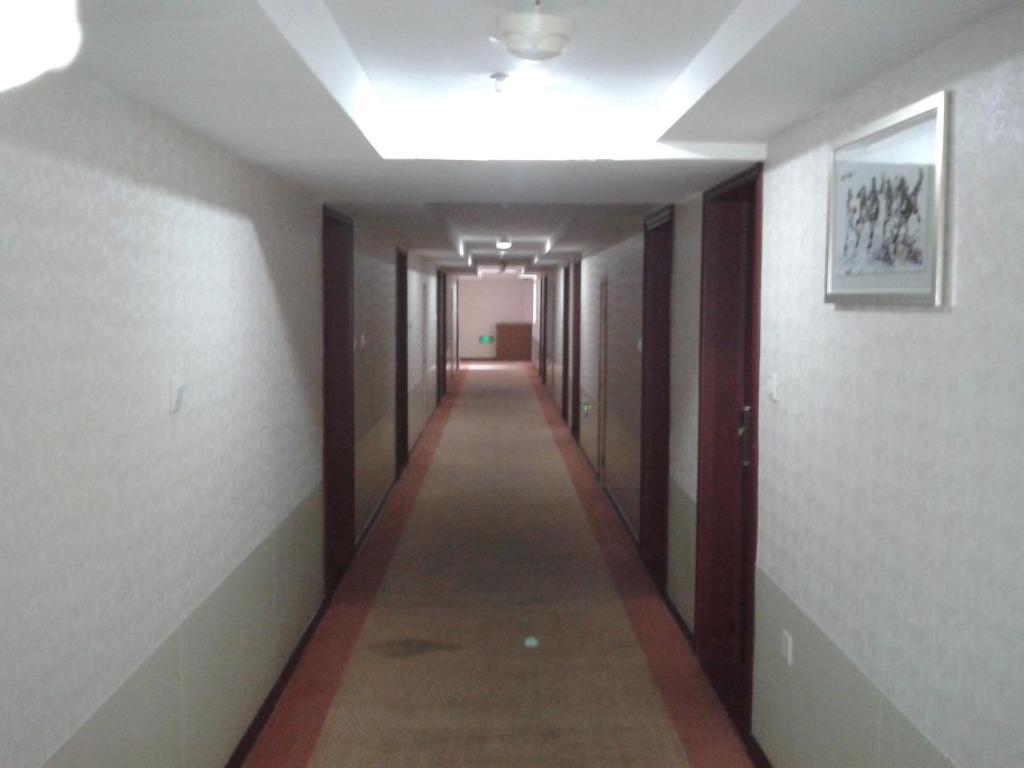 Лунъянь: Super 8 Hotel Longyan Fazhan Building