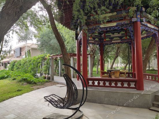 Цзюцюань: Sun Village Hotel Dunhuang