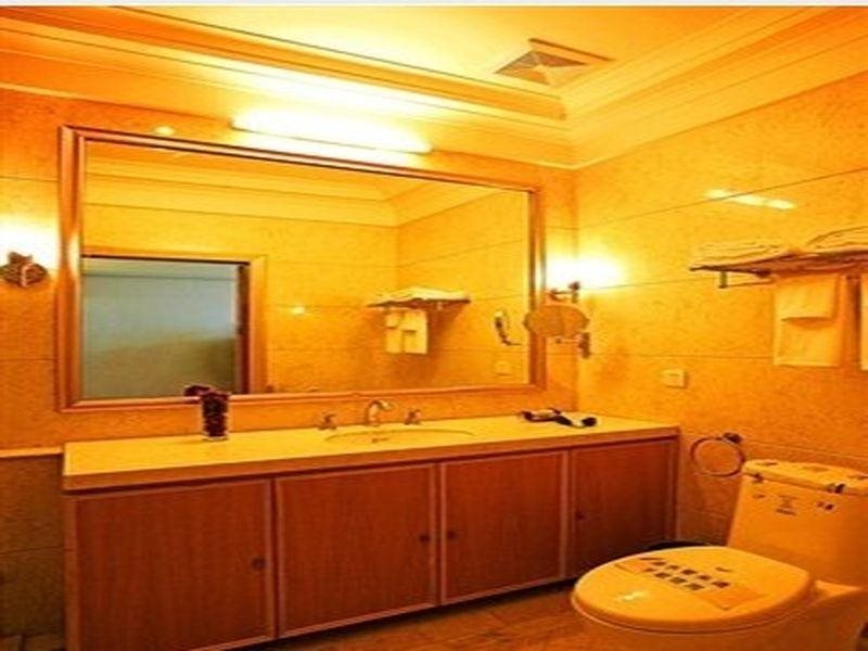 Джиангме: Zhongtailai Grand Hotel
