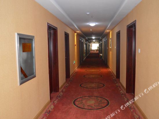 Дунъин: Dongying Changxing Business Hotel