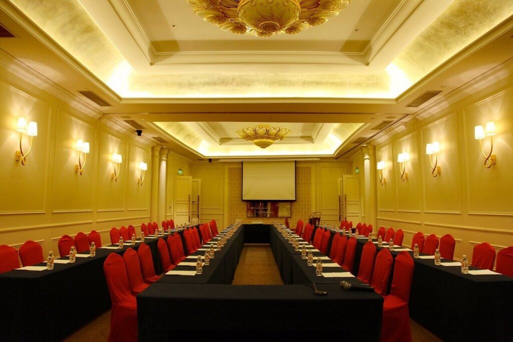 Таншань: Grand Metropark Guofeng Hotel Tangshan