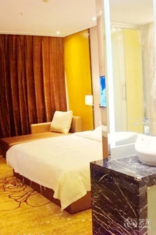 Ухань: Yi Bai Hotel- Wuhan