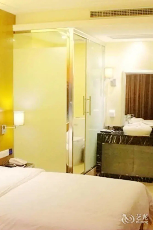Ухань: Yi Bai Hotel- Wuhan