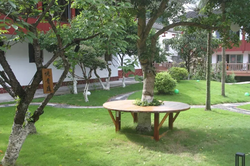 Чжанцзяцзе: Hunan New Pipaxi Hotel