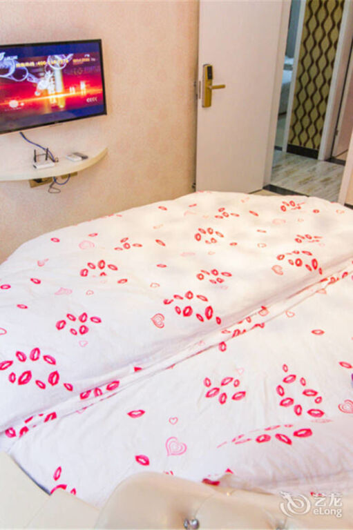 Ухань: Xinsu Apartment Wuhan High-speed Railway Station