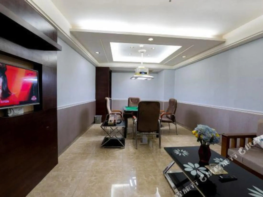 Джиангме: Shuanglong Plaza Hotel
