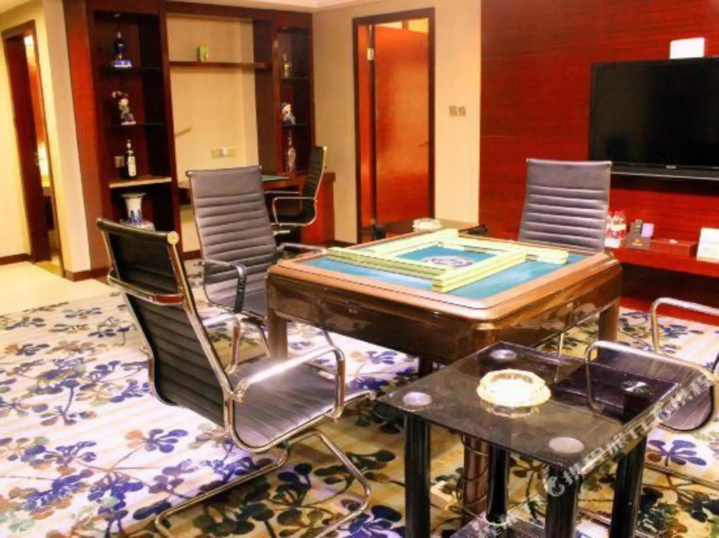 Джиангме: Shuanglong Plaza Hotel