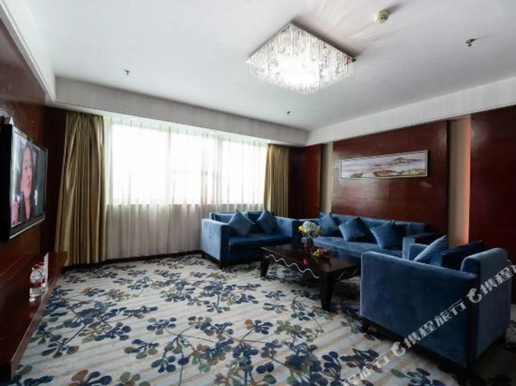 Джиангме: Shuanglong Plaza Hotel