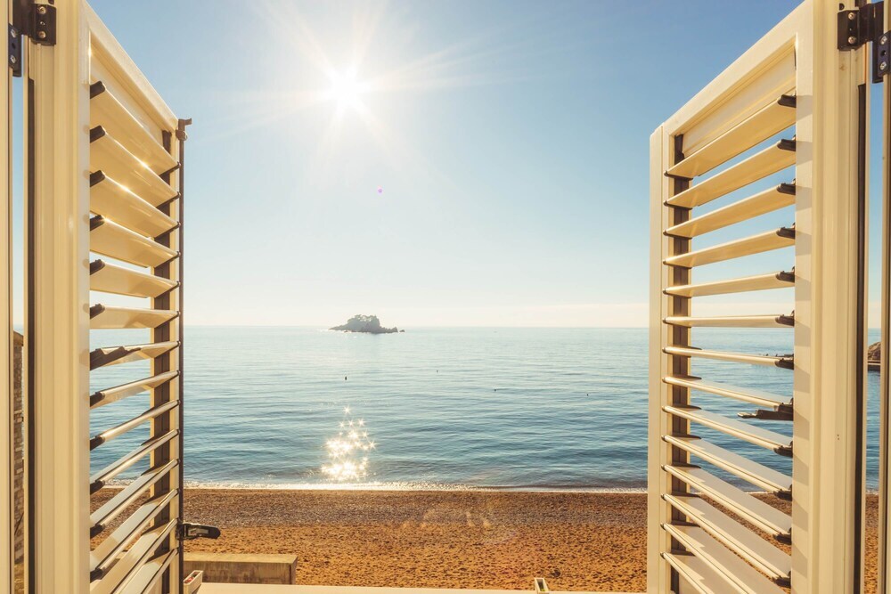 Петровац: Apartments LIDO Petrovac