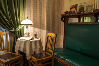 Москва: Hotel-museum Epoch