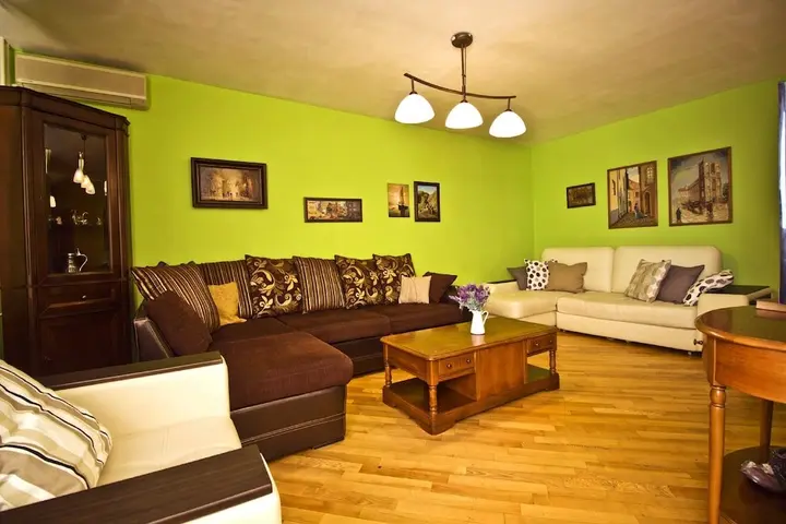 Москва: Lakshmi Apartment Belorusskaya