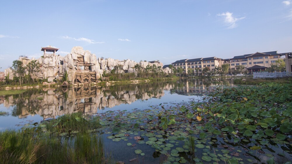 Хуайань: Meicheng Swan Lake Resort Hot Spring