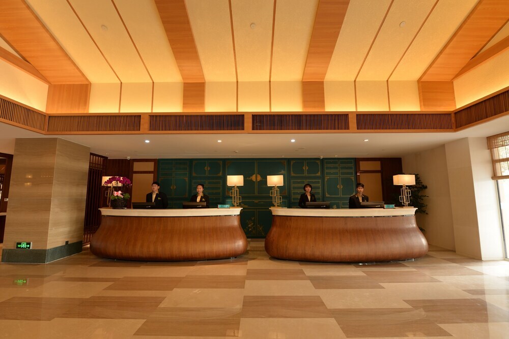 Хуайань: Meicheng Swan Lake Resort Hot Spring
