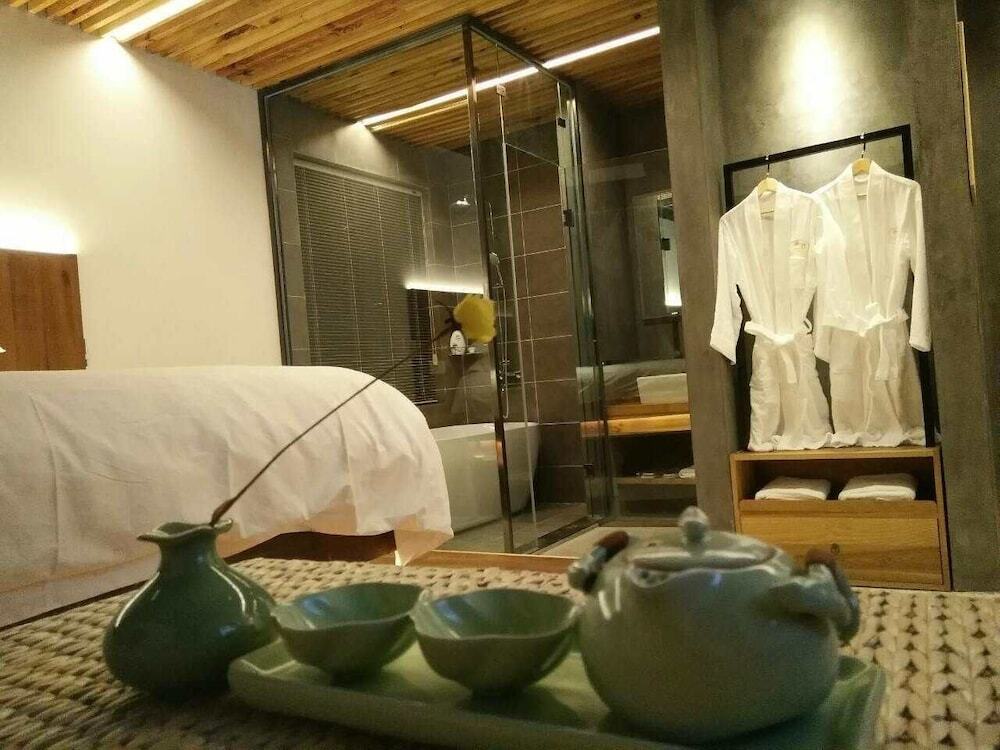 Хуаншань: Yujian Weichi Hostel