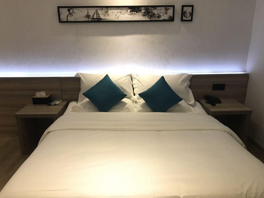 Шэньчжэнь: Rest Hotel Enjoy Shenzhen East Railway