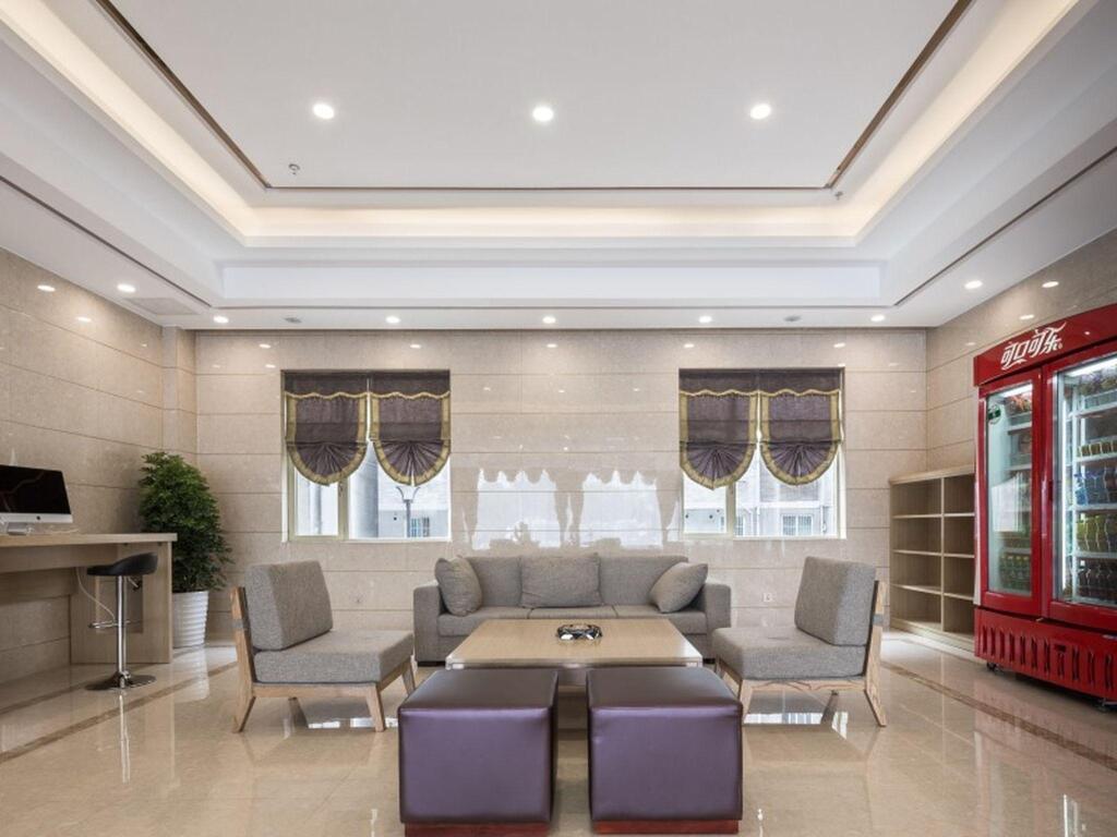 Чанчжоу: GreenTree Inn Changzhou Zhongwu Avenue Jiangsu University of Techonology Express Hotel