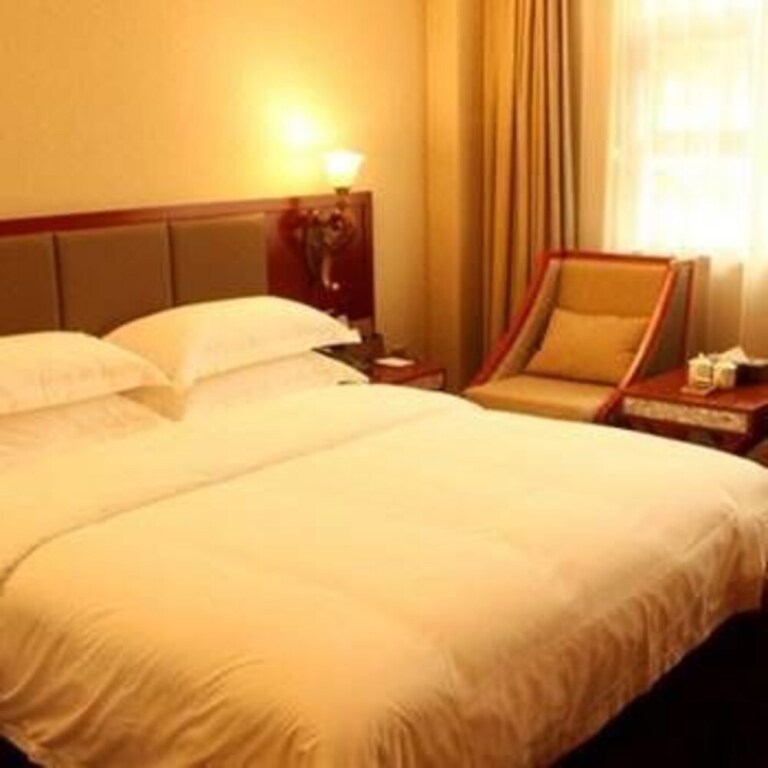 Тунжень: Qinglv International Hotel