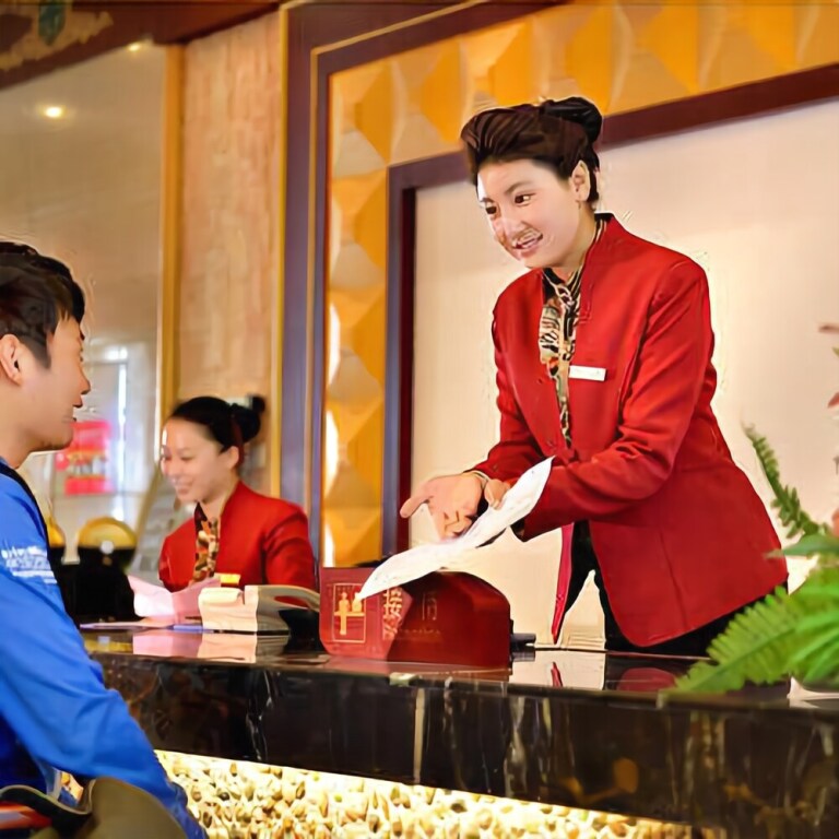 Шангри-Ла: Yading Yizhan Hotel