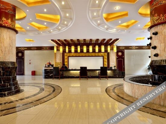 Шангри-Ла: Yading Yizhan Hotel