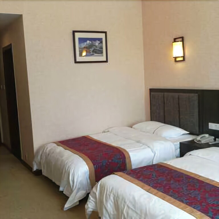 Шангри-Ла: Yading Yizhan Hotel