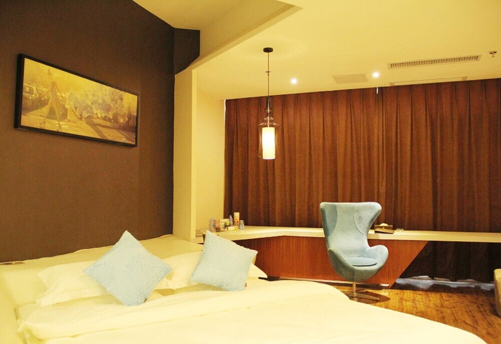 Синъи: Jiudianxiu Hotel