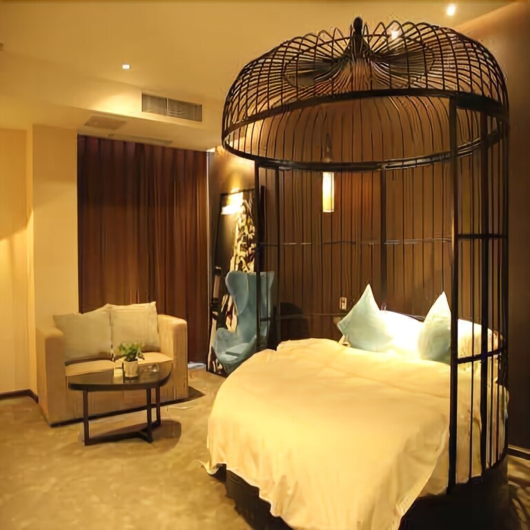 Синъи: Jiudianxiu Hotel
