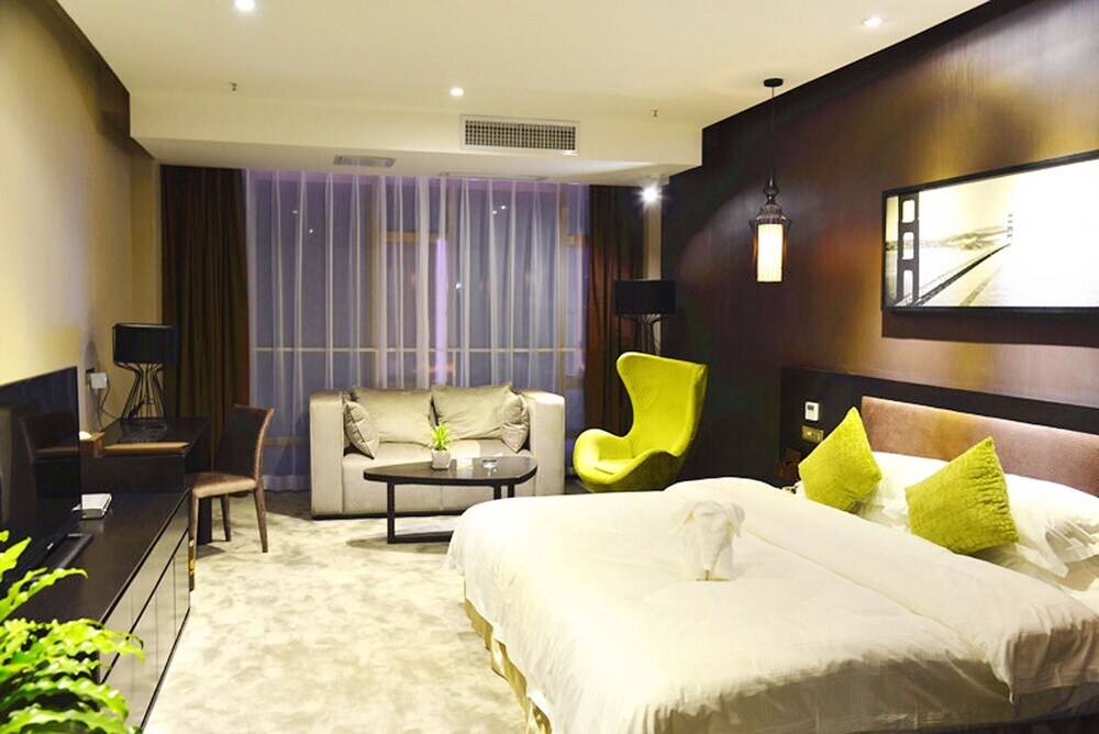 Синъи: Jiudianxiu Hotel