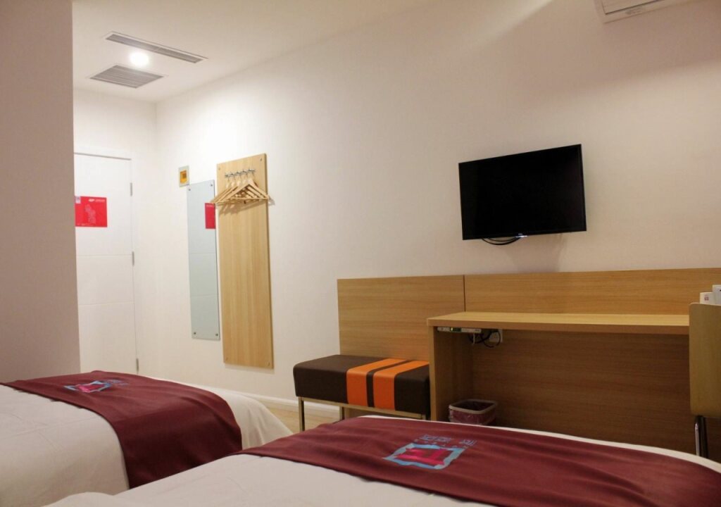 Цанчжоу: Pai Hotel Hejian Bus Station