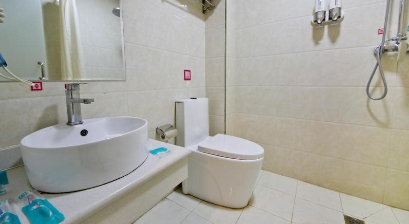 Цанчжоу: Pai Hotel Hejian Bus Station