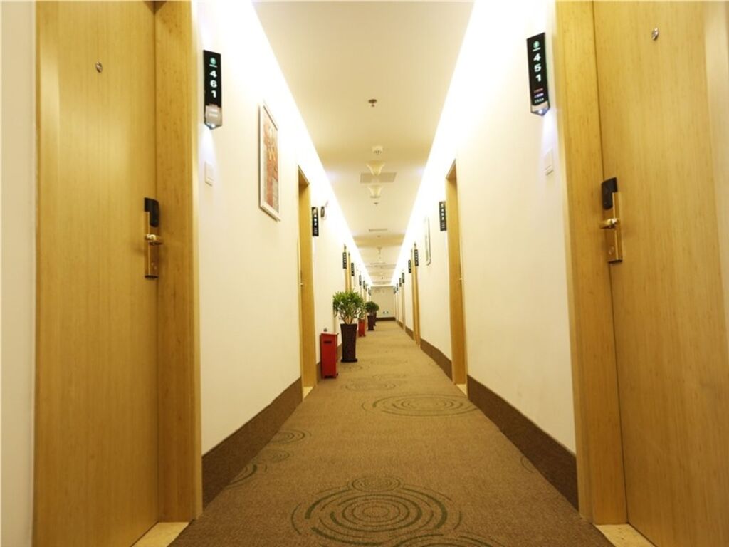 Пекин: GreenTree Inn Beijing Chaoyang District Maquanying Subway Station Express Hotel