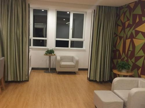 Синтай: Vatica Xingtai Qiaoxi District Yongkang Street Technical College Hotel
