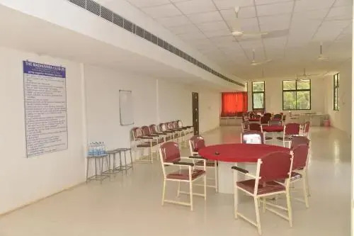 Yedakumeri: Hotel Gaurav Garden By OYO Rooms