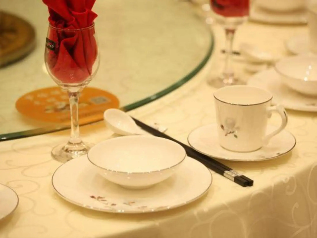 Чэнду: Jiang Shang Ming Du Hotel