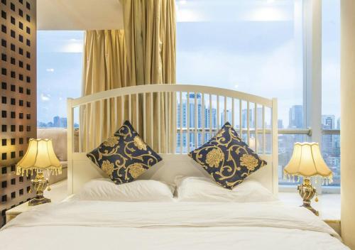Шанхай: Shanghai Junhao Apartment