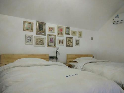 Либо: Emerald Adventures Guesthouse
