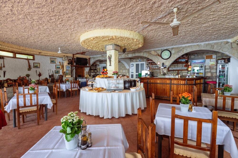 Бульярица: Hotel Savojo