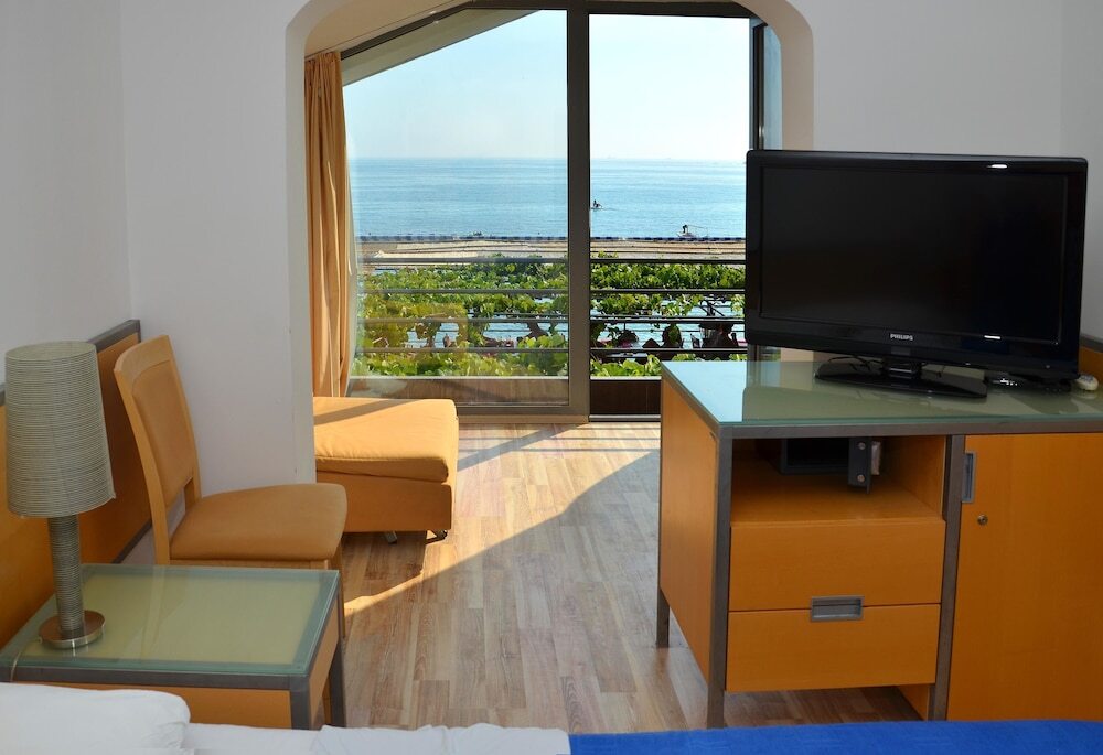 Бульярица: Hotel Savojo