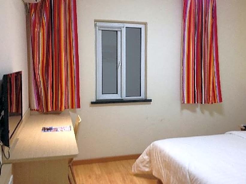 Жичжао: 7 Days Inn Rizhao Bus Station Fuhai Road Branch